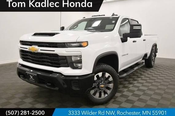 CHEVROLET SILVERADO HD 2024 1GC1YMEY1RF218445 image CHEVROLET SILVERADO HD 2024 1GC1YMEY1RF218445 image
